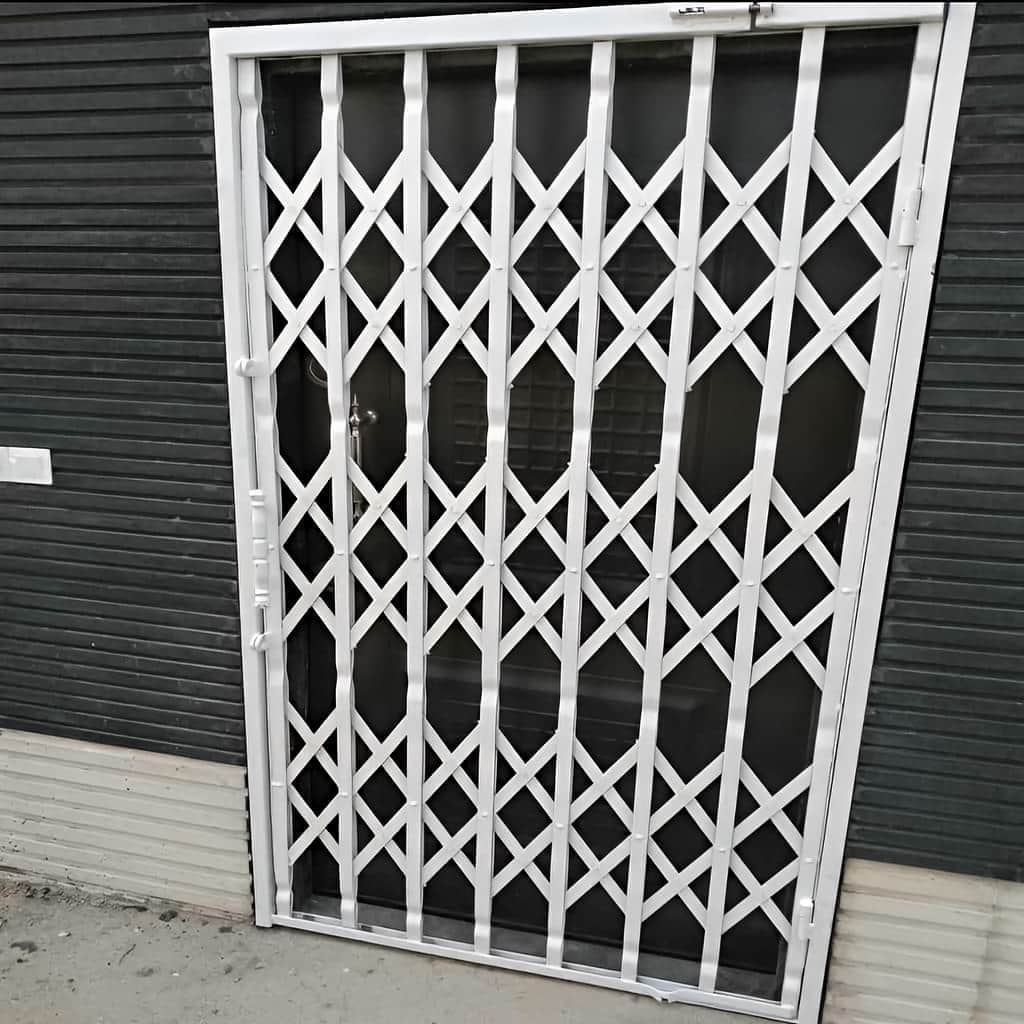 بررسی حفاظ آکاردئونی 3 گل تسمه 2.5 سانتی متر