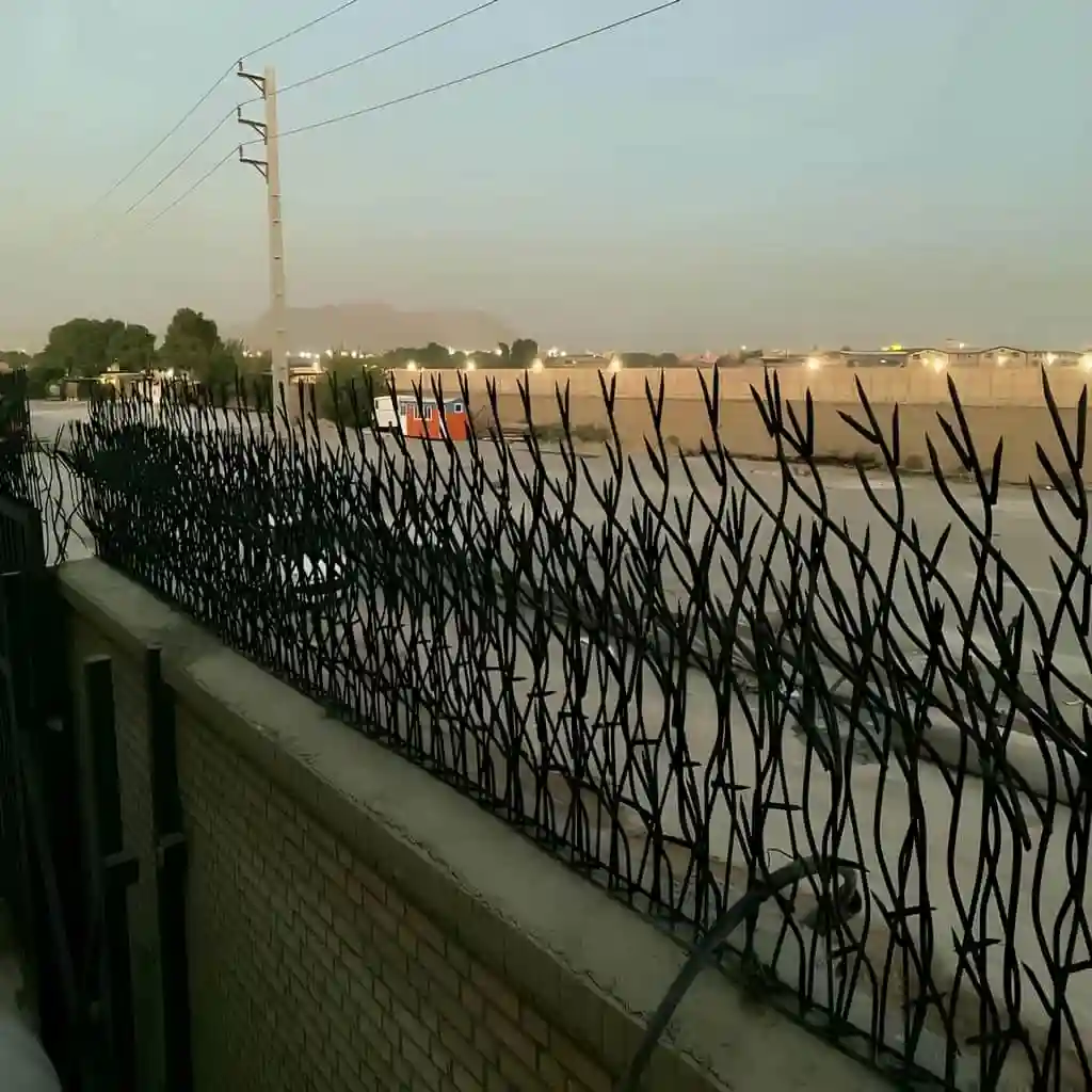 حفاظ بوته ای برای باغ