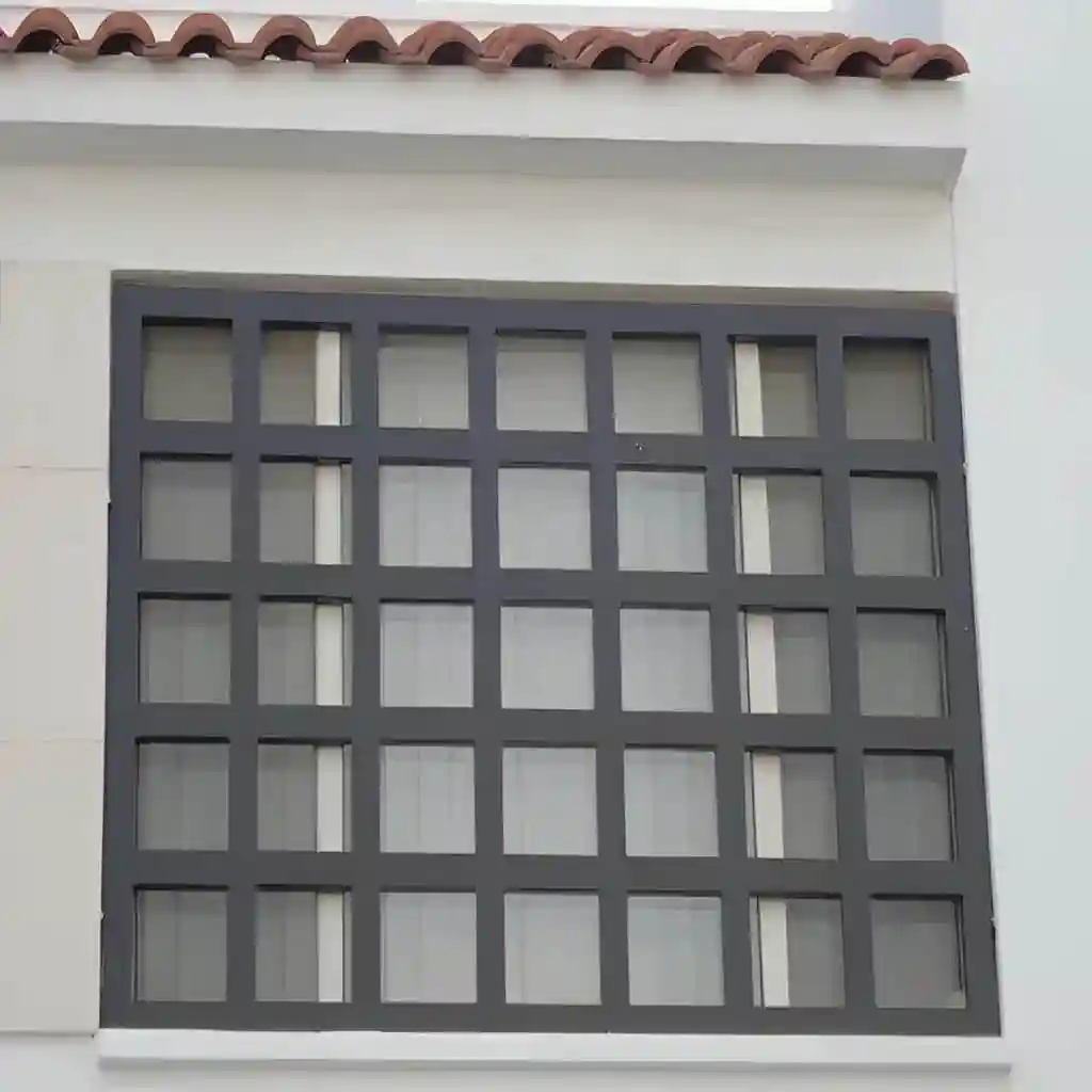 حفاظ پنجره مینیمال