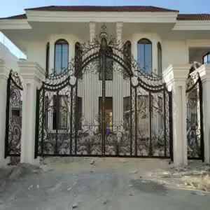 درب فرفورژه ورودی پارکینگ ساختمان مدرن درب فرفورژه ورودی پارکینگ ساختمان مدرن