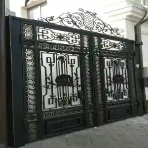 خرید درب پارکینگ فرفورژه کلاسیک لوکس