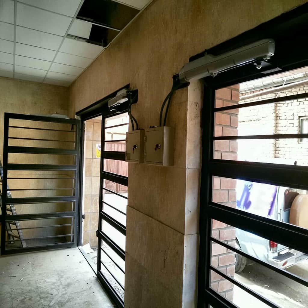 نصب جک درب پارکینگ کنترل دیجیتال در شهریار