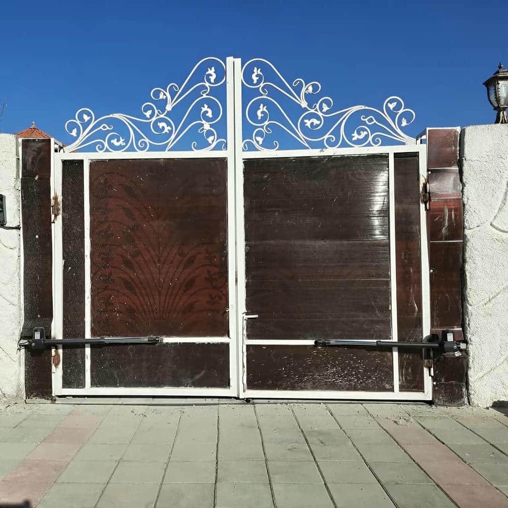 جک درب پارکینگ در بومهن