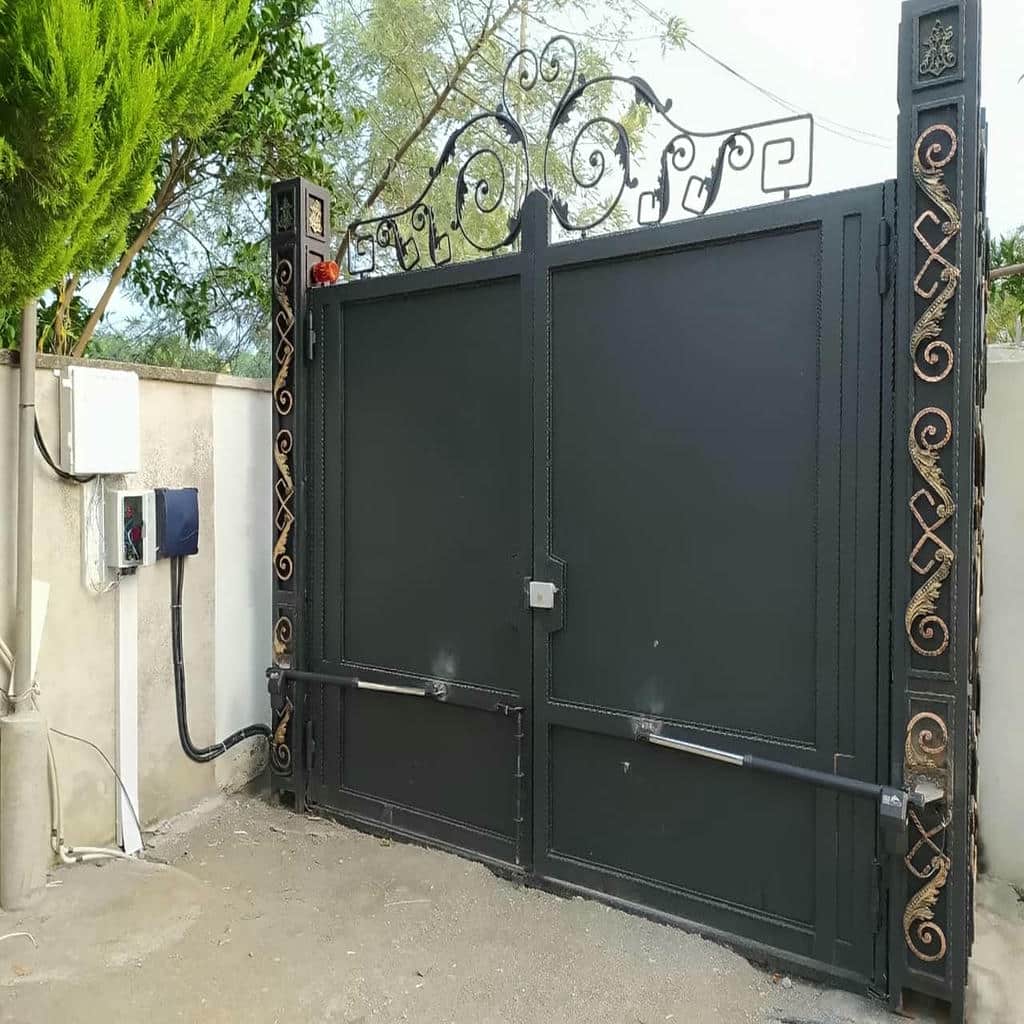 نصب جک درب پارکینگ اجرای دقیق در اندیشه