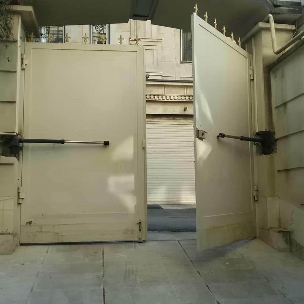 جک درب پارکینگ در محمودآباد
