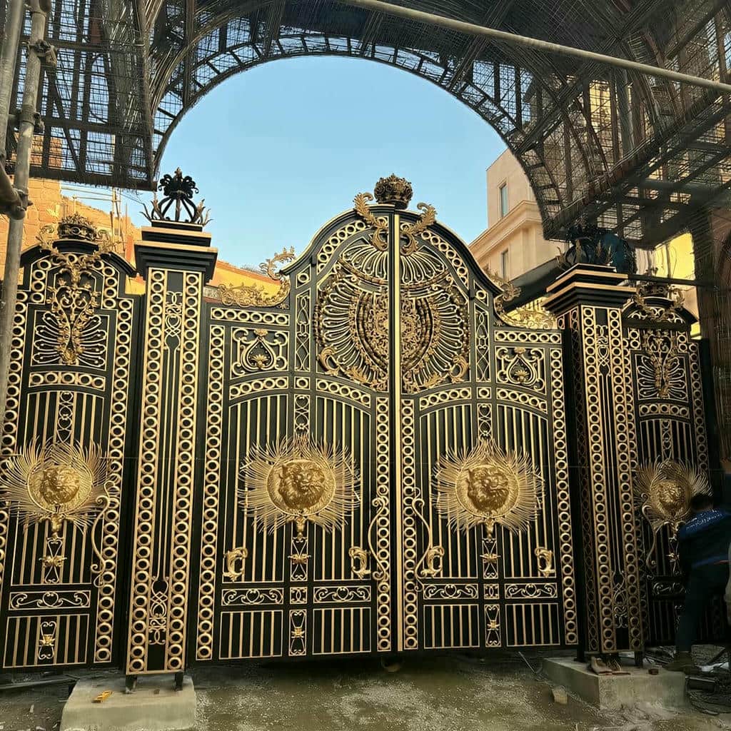 کارخانه درب فرفورژه حیاط تحویل مرحله ای در عظیمیه کرج