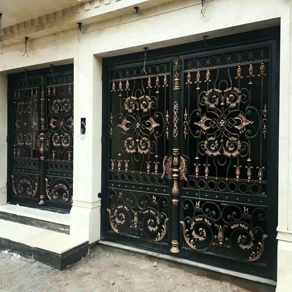 فروش درب فرفورژه حیاط همترازی دقیق در بندر انزلی