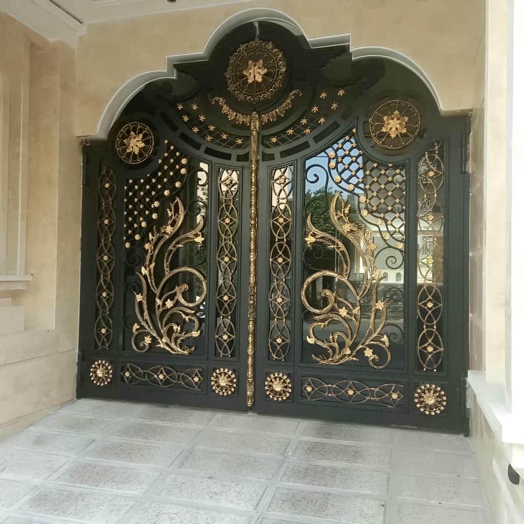 خرید درب فرفورژه حیاط جزئیات ظریف فلزی در اردبیل