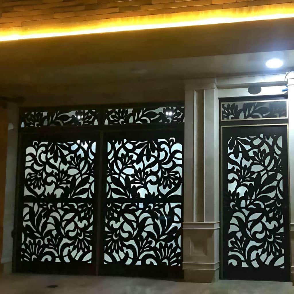 درب فرفورژه حیاط در نظرآباد