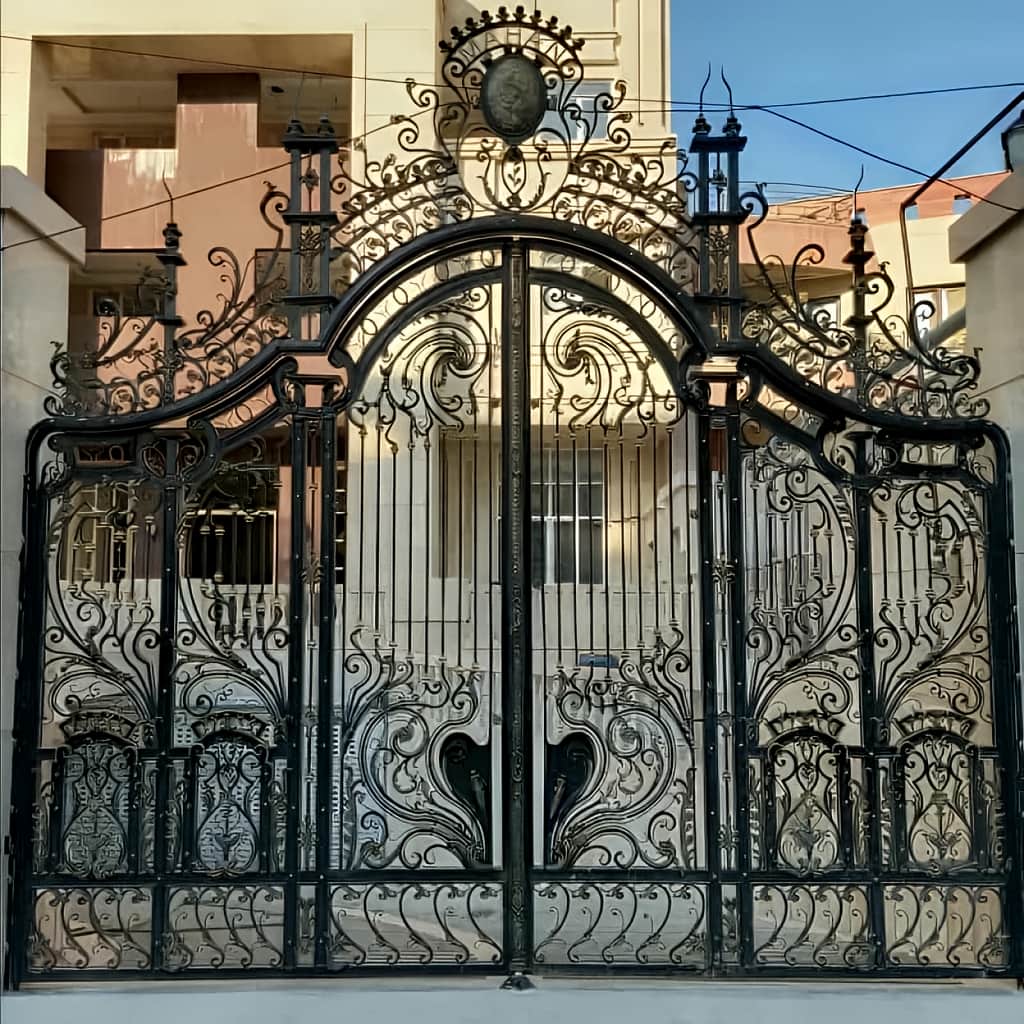 خرید درب فرفورژه حیاط تراز در ملارد