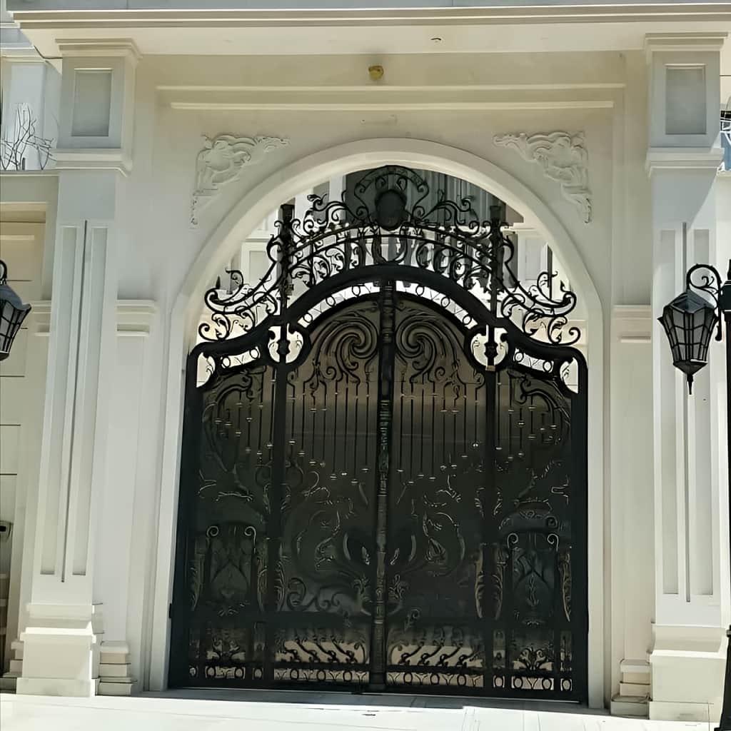 قیمت درب فرفورژه حیاط با پوشش ضدزنگ در کرمانشاه
