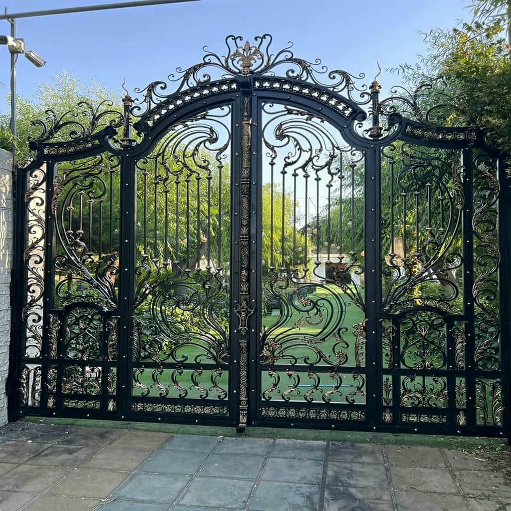 قیمت درب فرفورژه حیاط یراق‌آلات مقاوم در بندر بوشهر