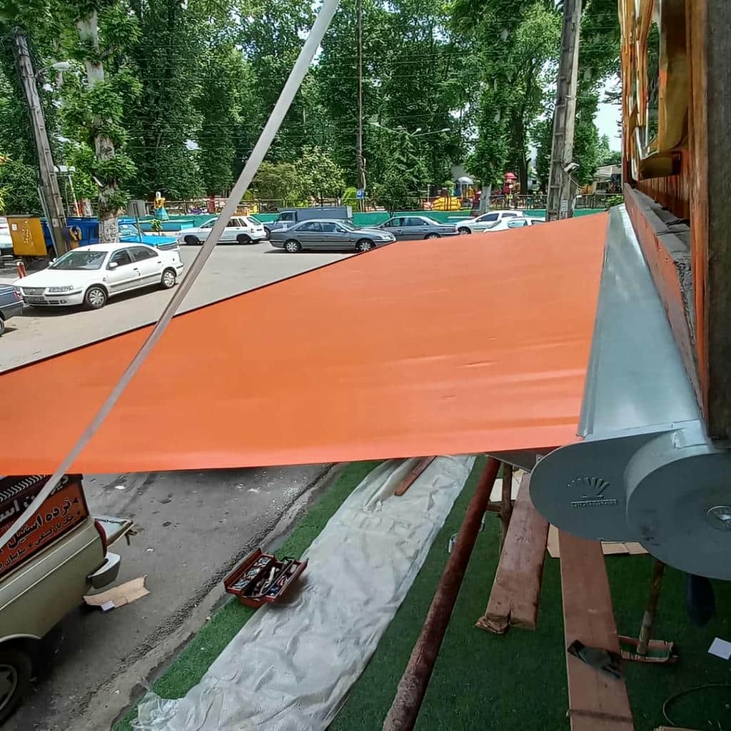 td>در سایبان برقی در ملارد نسخه سایبان برقی لوکس با پارچه‌های باکیفیت اروپایی هماهنگی دقیق‌تری با نما ایجاد می‌کند.</td /tr tr