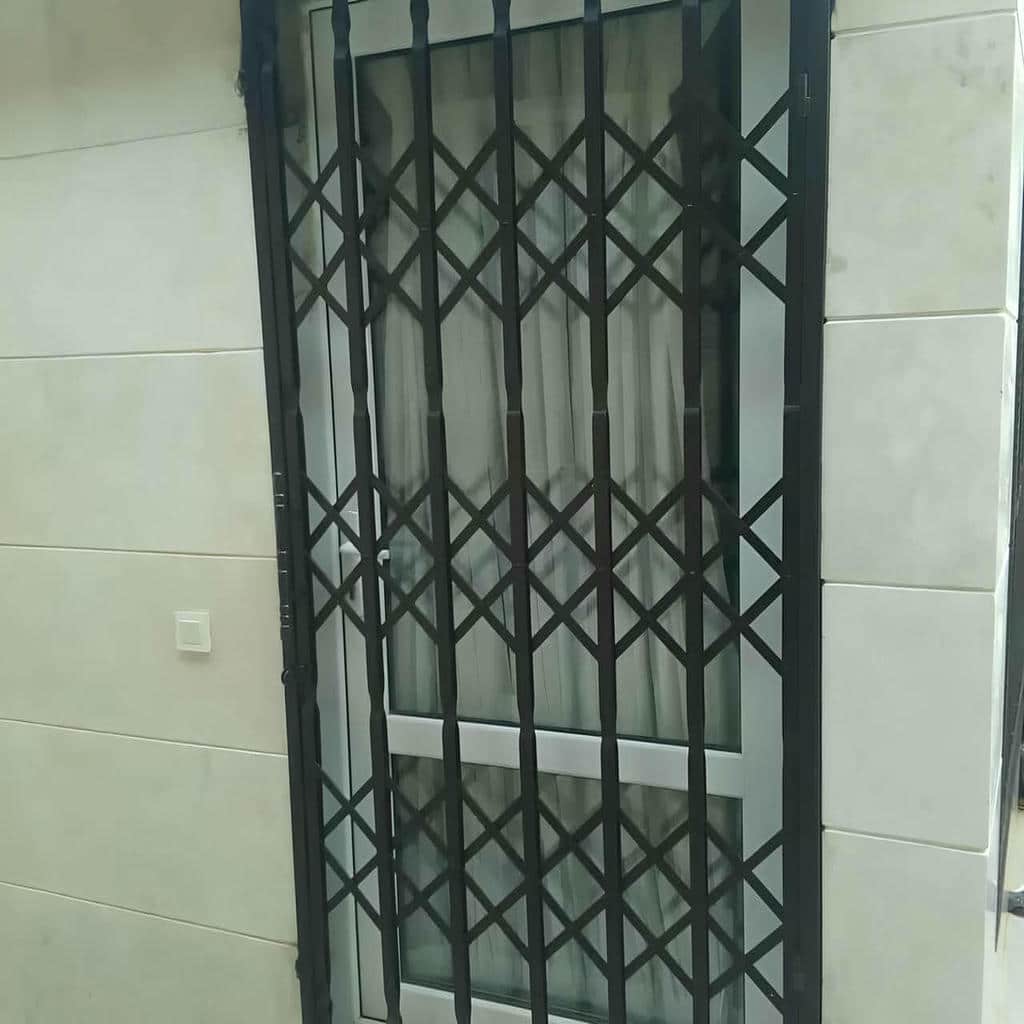 فروش درب آکاردئونی قفل ایمن در کیش