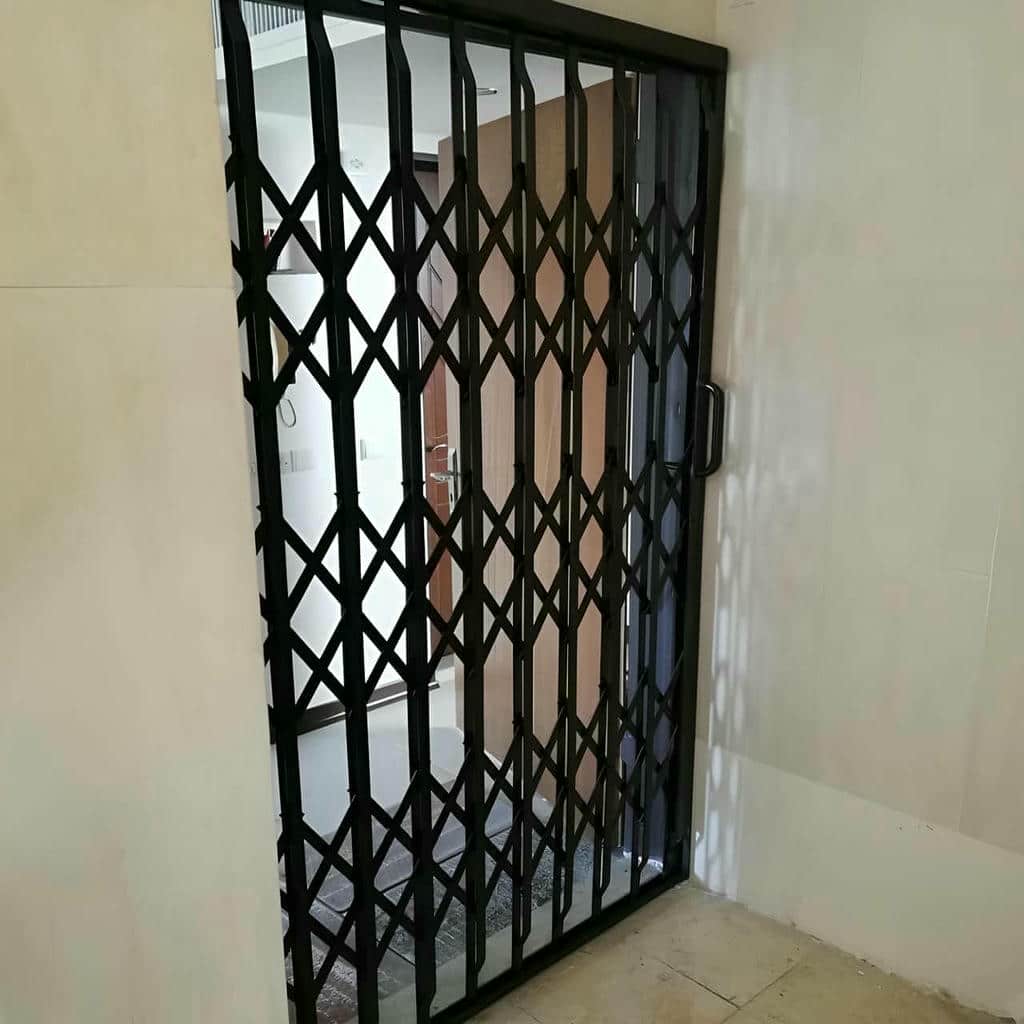قیمت درب آکاردئونی متریال تقویت شده در اصفهان