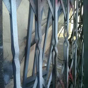 درب آکاردئونی در ساوه