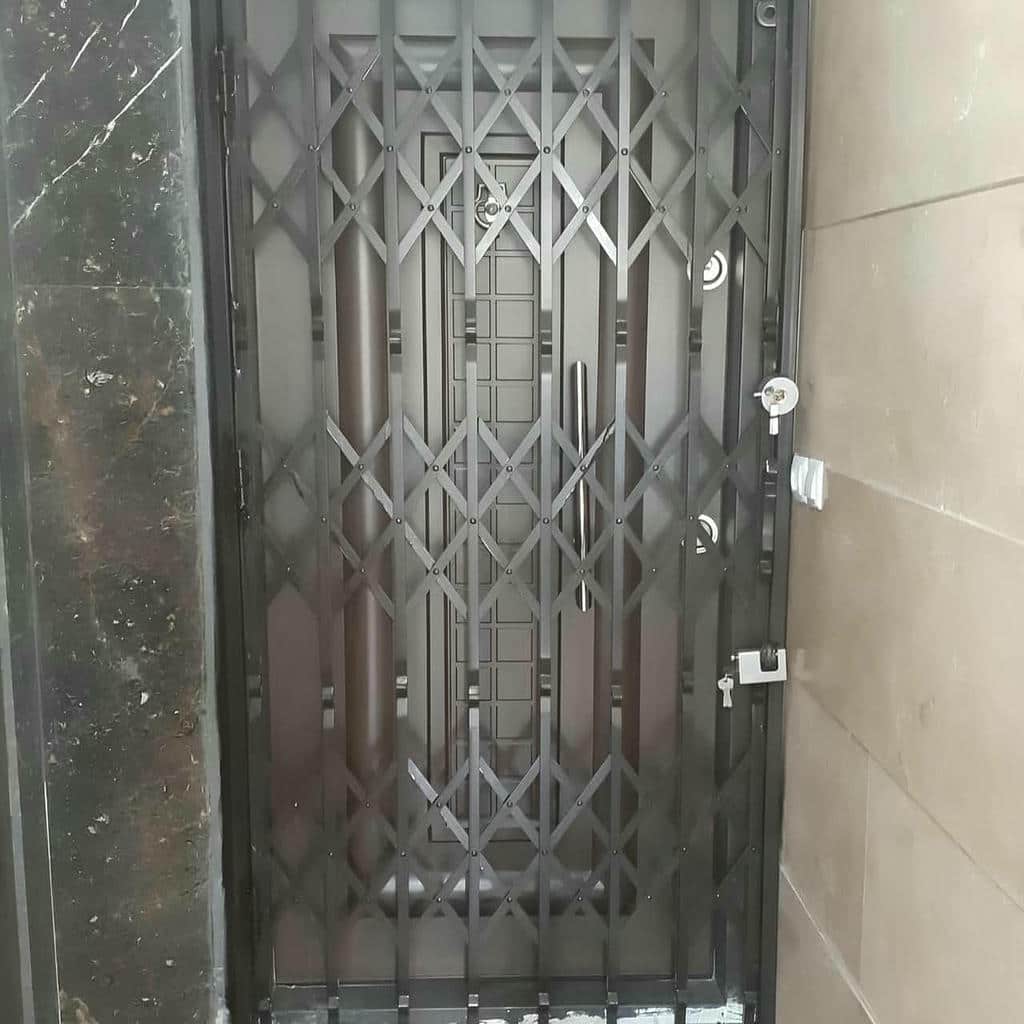فروش درب آکاردئونی قفل ایمن در بابل