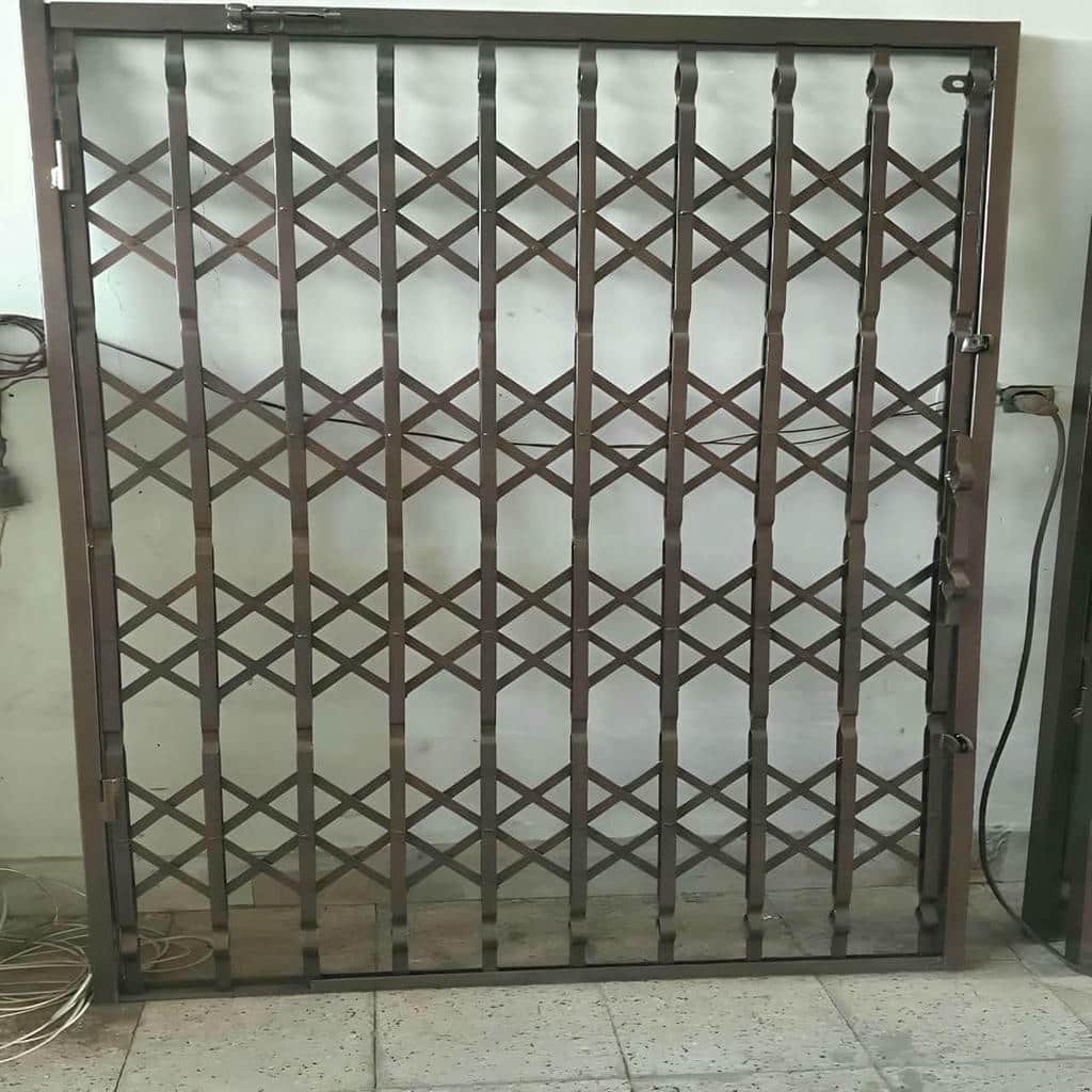 خرید درب آکاردئونی مناسب ورودی در کمال شهر