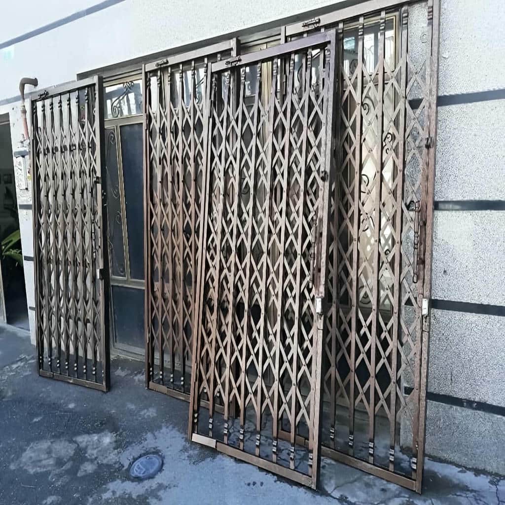 فروش درب آکاردئونی طراحی منظم در ساری
