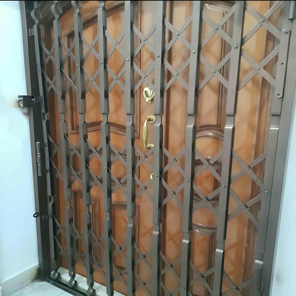 قیمت درب آکاردئونی مناسب مسکونی لوکس در سنندج