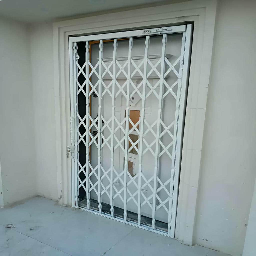 قیمت درب آکاردئونی مدل کلاسیک در چالوس
