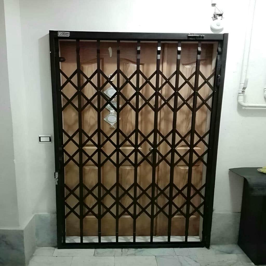 درب آکاردئونی در اشتهارد