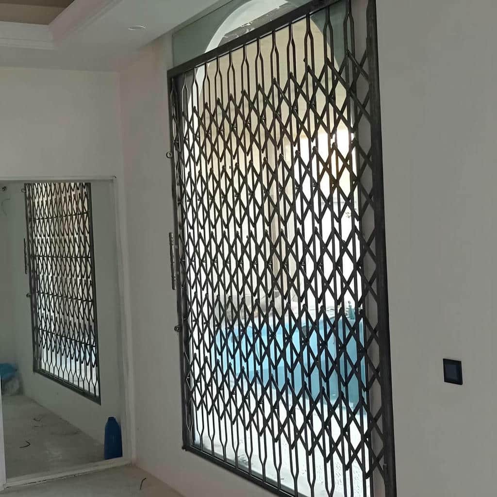 نصب درب آکاردئونی تراز دقیق در نسیم شهر
