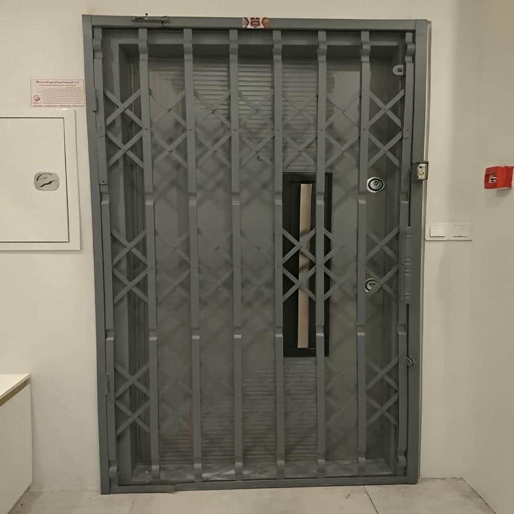 قیمت درب آکاردئونی مناسب حفاظ آپارتمان لوکس در رفسنجان