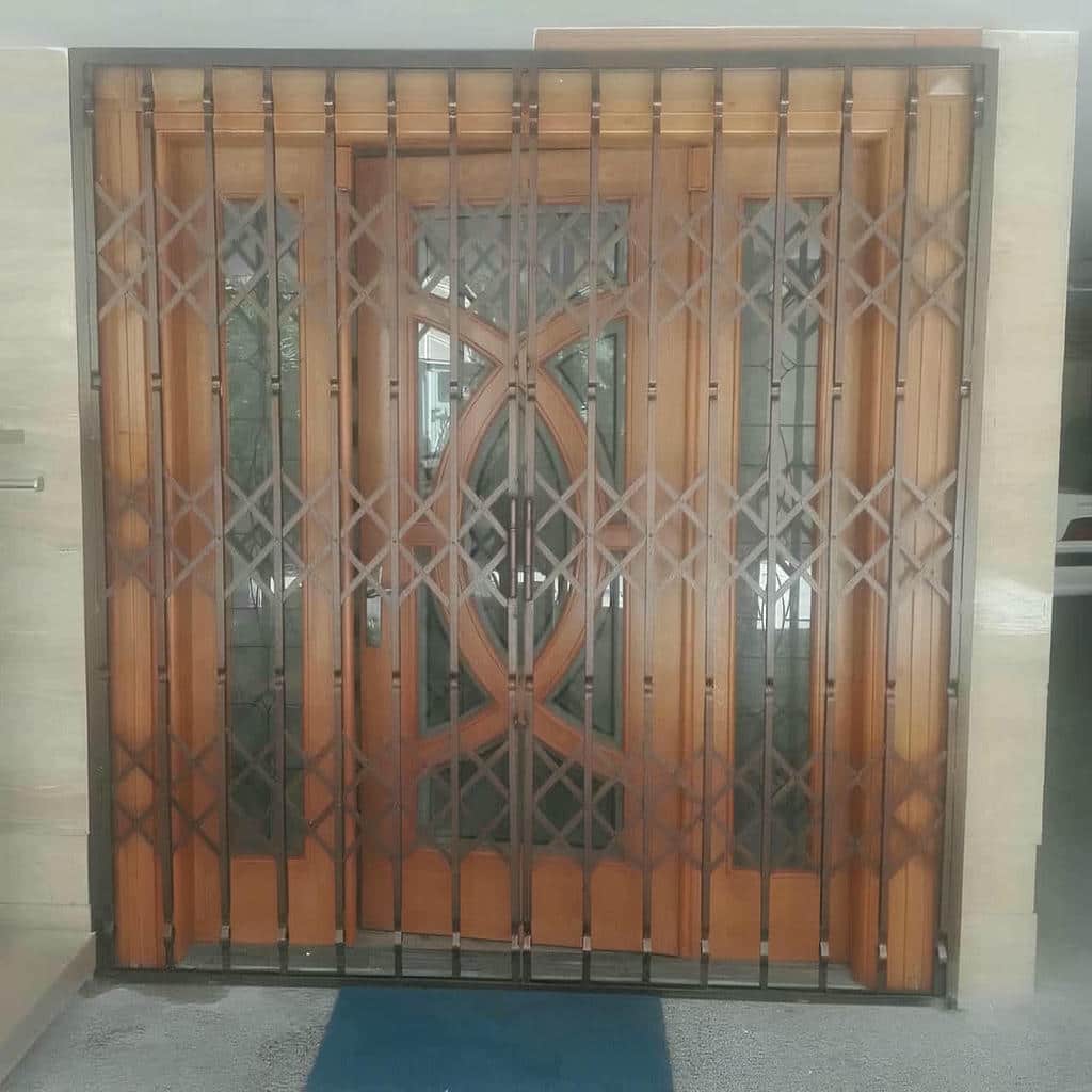 کارخانه درب آکاردئونی فولاد مستحکم در سیرجان