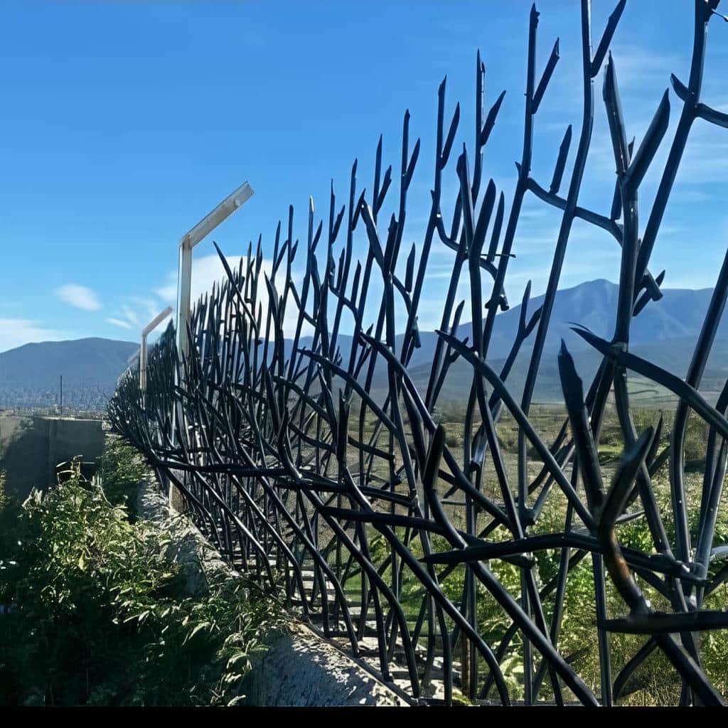 نصب حفاظ شاخ گوزنی رنگ کوره ای در کرمان