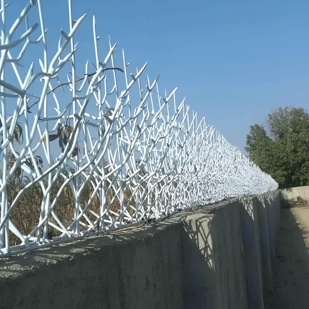 نصب حفاظ شاخ گوزنی رنگ کوره ای در نیشابور