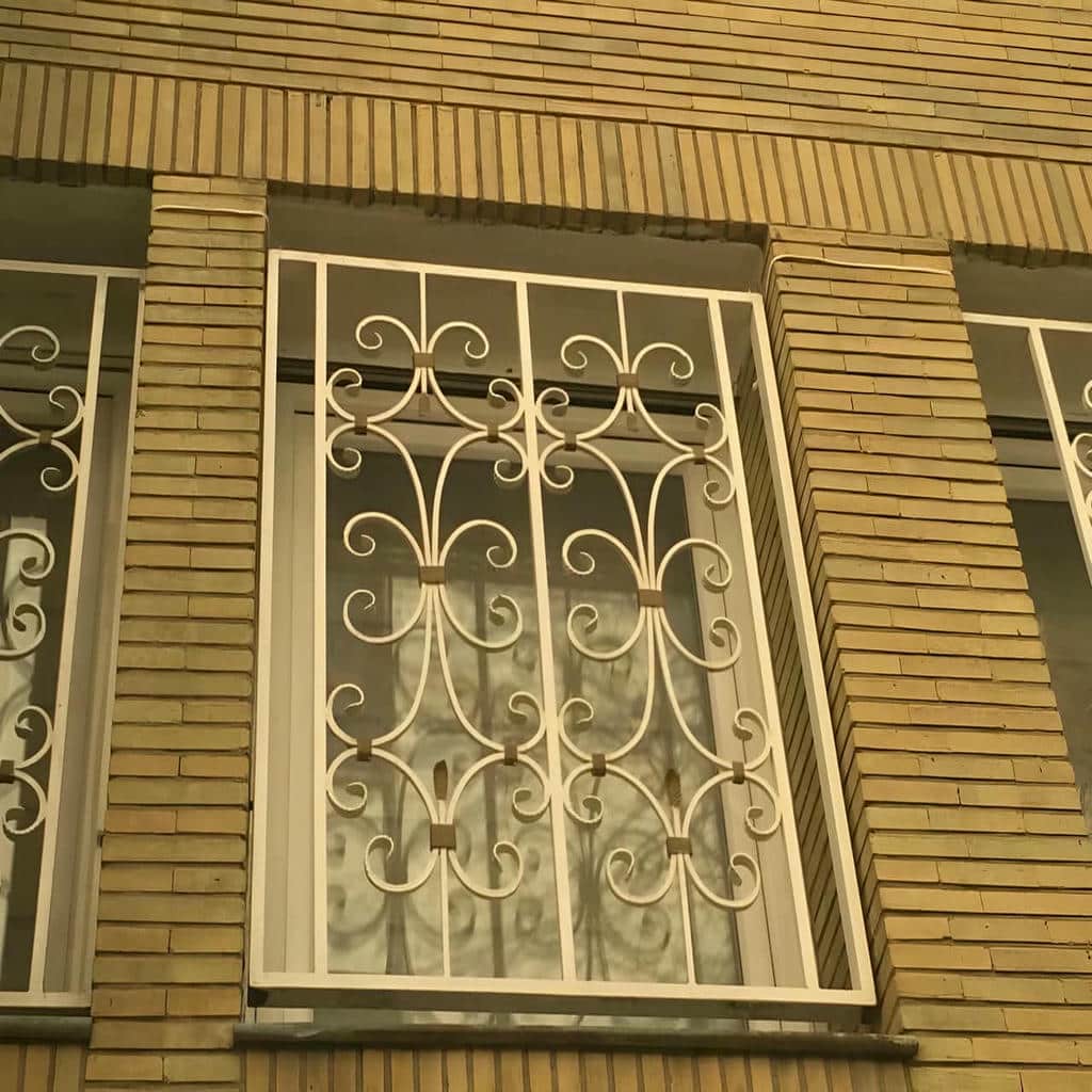 نصب حفاظ نرده پنجره رنگ کوره ای در تهران