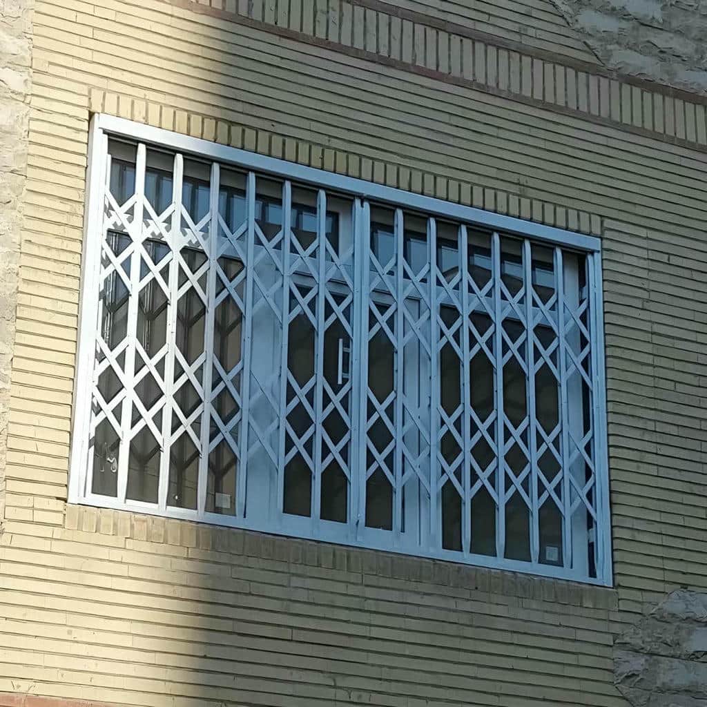 حفاظ نرده پنجره در چابهار