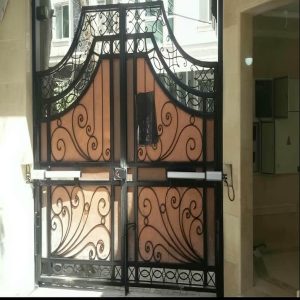 جک درب پارکینگ در استان گلستان