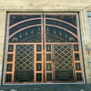 درب فرفورژه حیاط در سمنان