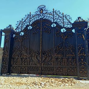 درب فرفورژه حیاط در سقز