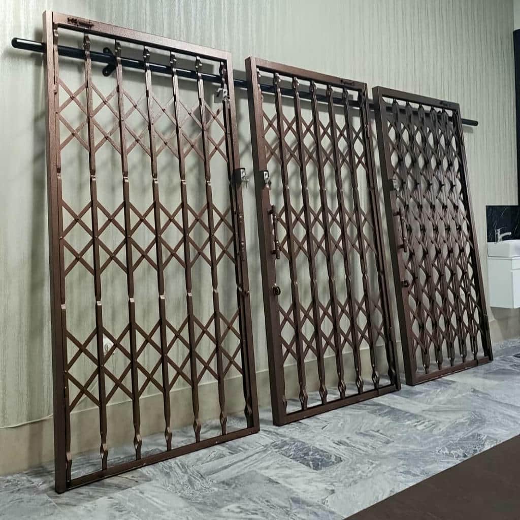 درب آکاردئونی ضد سرقت با ریل فلزی باکیفیت