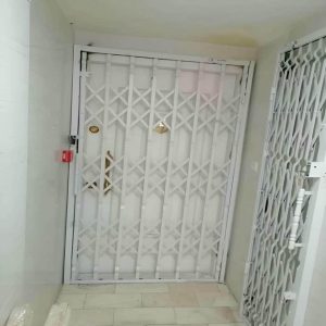 انتخاب بهترین قفل برای درب آکاردئونی ایمن