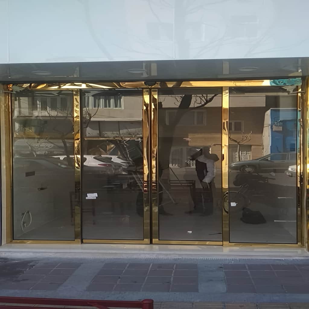 درب اتوماتیک شیشه ای با نصب تراز فریم درب اتوماتیک شیشه ای با نصب تراز فریم