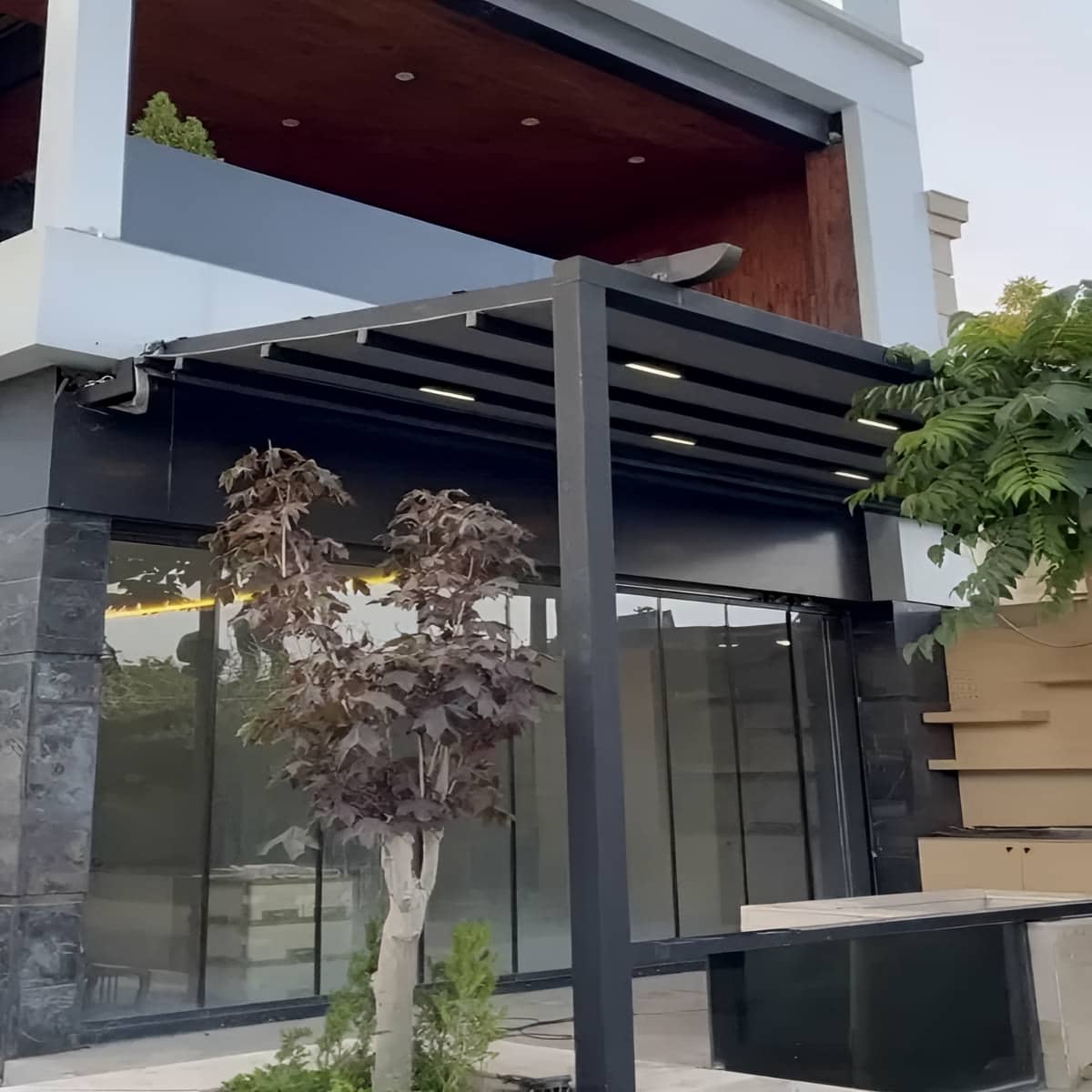 سقف برقی مقاوم پارکینگ با فریم فلزی محکم سقف برقی مقاوم پارکینگ