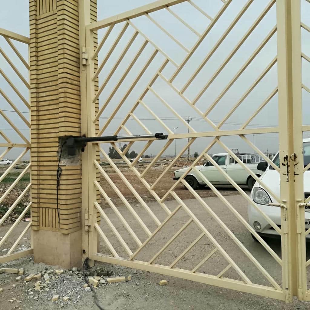 جک درب پارکینگی با گیربکس مقاوم و حرکت روان جک درب پارکینگی با گیربکس مقاوم و حرکت روان