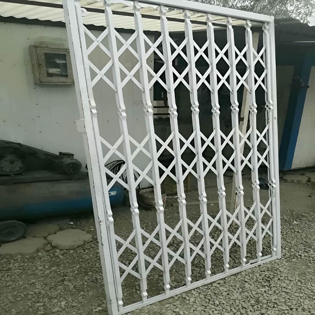 حفاظ آکاردئونی آهنی سه لوزی با قفل مخفی
