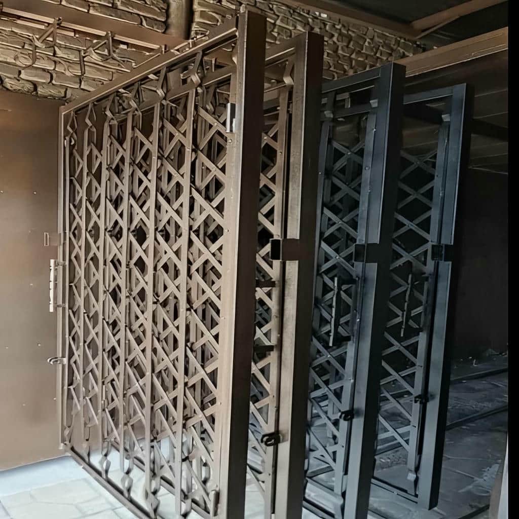درب آکاردئونی تسمه پهن آهنی لوزی فشرده با کنترل بیشتر