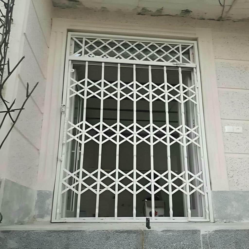 حفاظ آکاردئونی کم جا راهرو با قفل مخفی