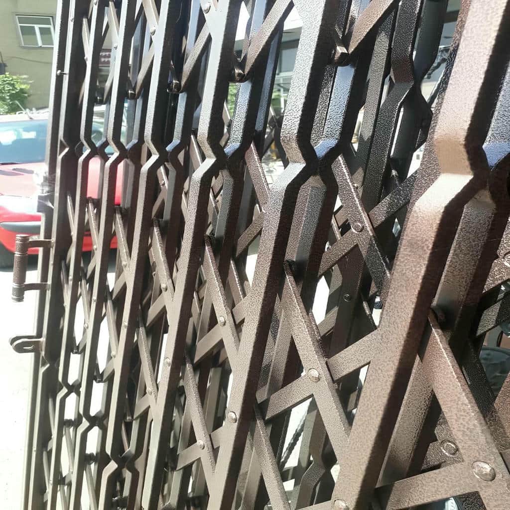 حفاظ آکاردئونی چهار گل برای کنترل ورودی مجتمع