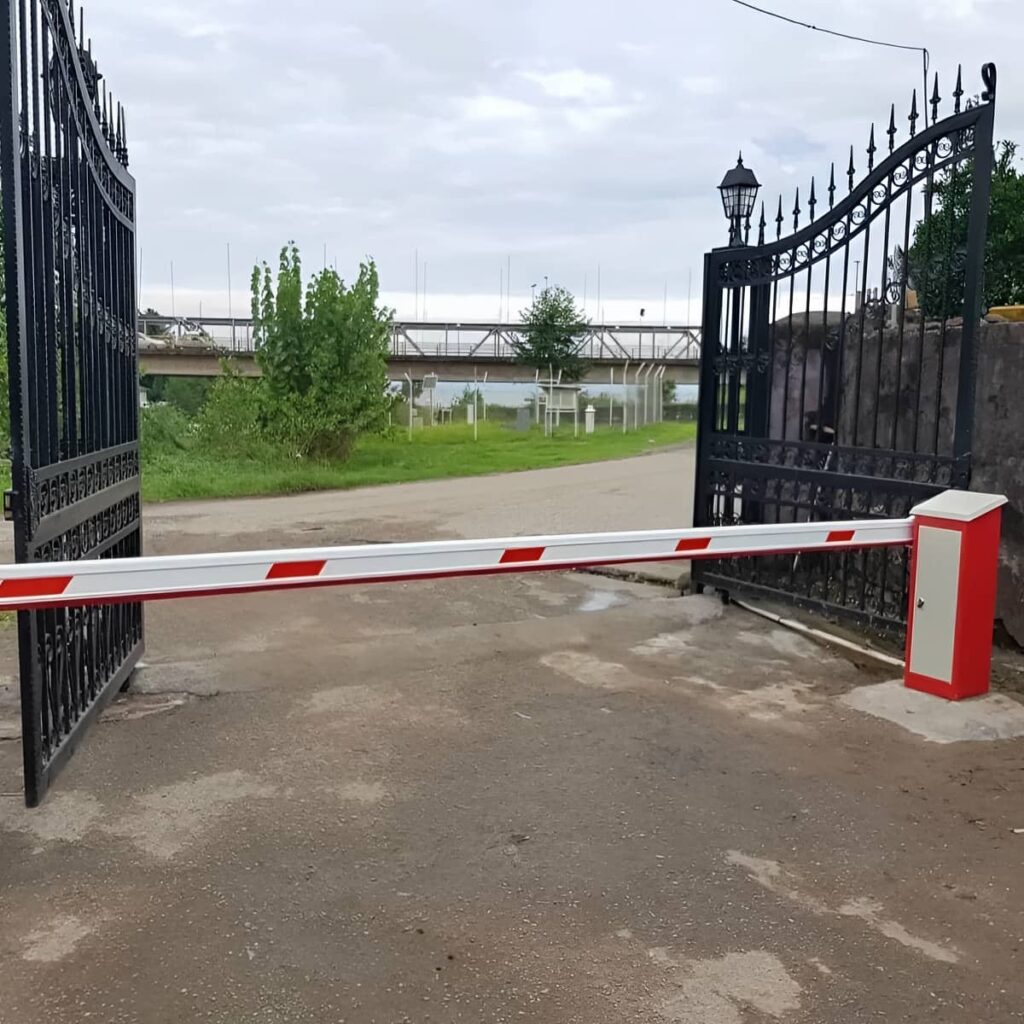سفارش راهبند تلسکوپی برای ورودی محدود