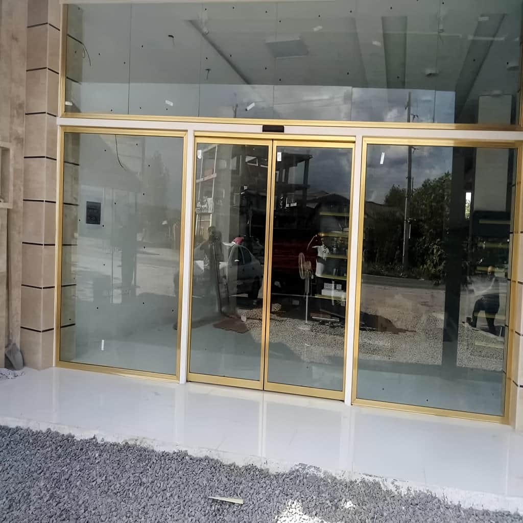 خرید درب اتوماتیک شیشه ای با کنترل رفتوآمد فروشگاه