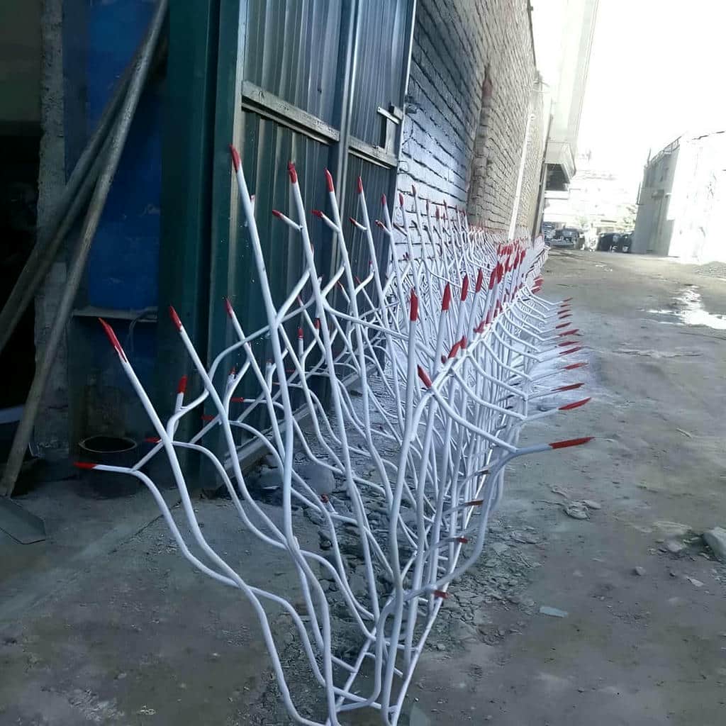اجرای حفاظ بوته ای میلگردی برای حریم بیشتر