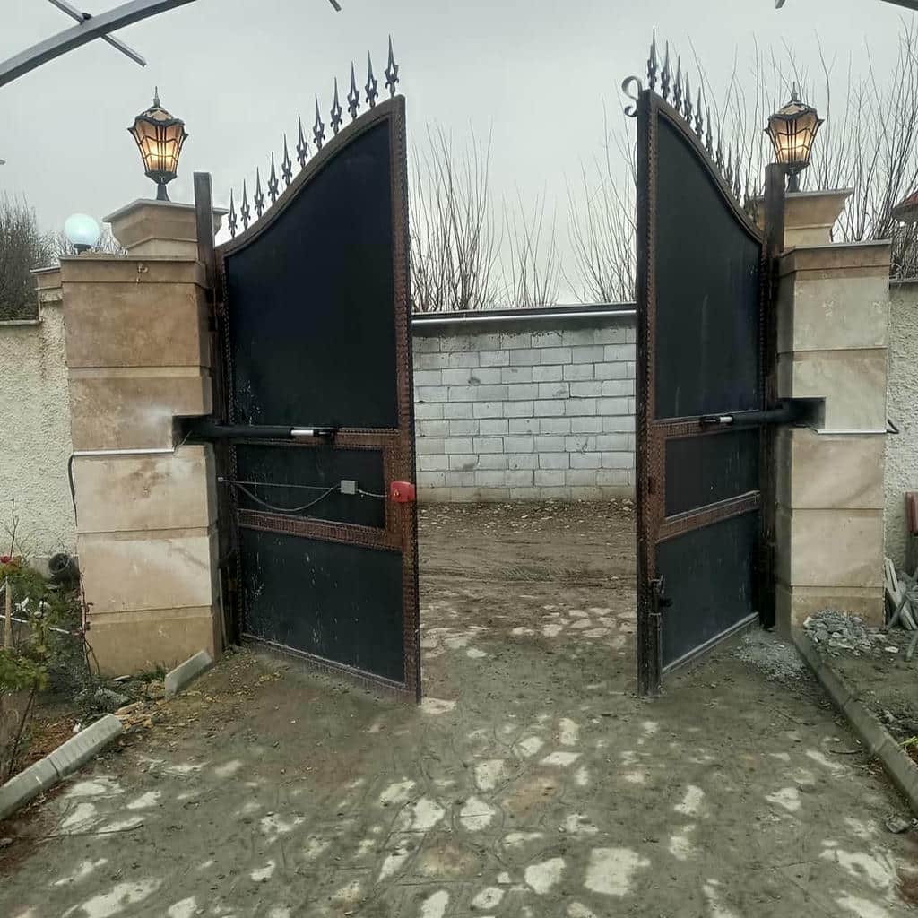 ساخت درب برقی پارکینگ ریلی فولادی