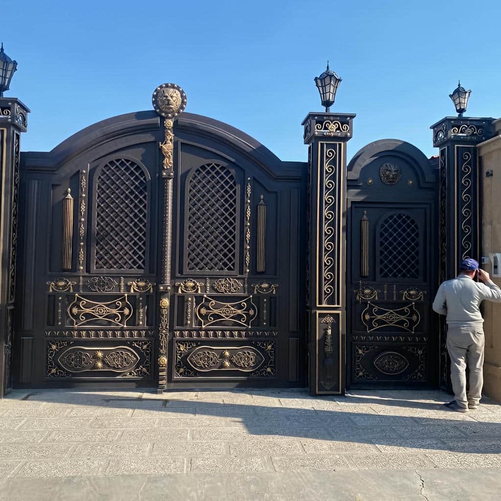 خدمات نصب درب ورودی ساختمان فلزی لابی برای قفل شدن مطمئن